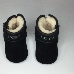 UGG Boys' Jesse II Suede Crib Shoes